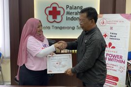 LIG bersama PMI bangun literasi finansial untuk remaja putri di Tangsel