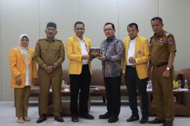 Wako Payakumbuh apresiasi kegiatan pengabdian masyarakat yang dilaksanakan UNP