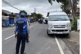 Dishub Bali mulai razia acak kendaraan angkutan pariwisata di Badung