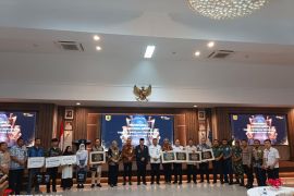 22 pemenang dari 8 katagori terima Paritrana Award 2024