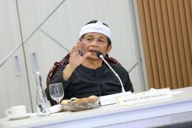 Purwakarta siarkan langsung kegiatan rapat tentang dana desa