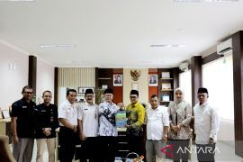 KPU Pasaman setorkan sisa hibah pilkada Rp754 juta ke kas daerah