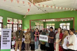 Human Initiative -Tokopedia bantu sarana pendidikan MI Al-Madinah Warasia Ambon