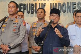 Kemendes PDT beri penghargaan Polresta Sidoarjo