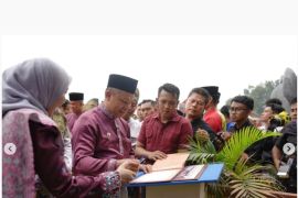 Gubernur Riau ramaikan pawai Ta'aruf MTQ ke-43
