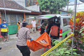 Polisi usut kematian warga di rumah kontrakan di Blitar