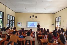 Kejari Pasaman Barat laksanakan program jaksa mengajar di sekolah