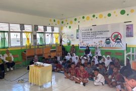 DSLNG Glgelar edukasi pola hidup sehat dan pencegahan TB bagi siswa SD