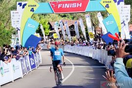 Pembalap Spanyol menangi etape terakhir Tour de Banyuwangi Ijen 2025