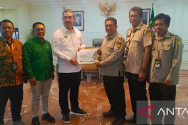 Pemprov Maluku terima 8.000 bibit tanaman perkebunan dari Kementan dukung ketahanan pangan