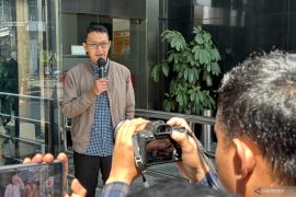 KPK periksa dua tersangka kasus korupsi pengadaan LNG
