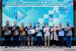 Gedung Ikonik Telkom Landmark Tower raih sertifikat EDGE Green Building