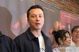 Aktor Nicholas Saputra perankan empat karakter di film "Siapa Dia"