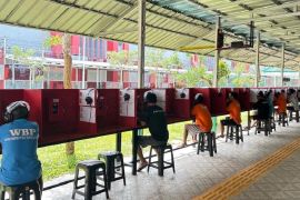 Lapas Narkotika Pangkalpinang membangun warung telekomunikasi