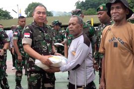 TNI-Bulog sinergi gelar gerakan pangan murah di Jayapura