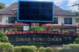 Disdik Kota Cirebon memastikan isu pungutan seragam sekolah tak benar