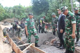 TMMD Kodim 1309/Manado bangun jalan dan rehabilitasi RTLH di Bengkol