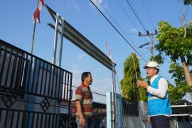 Marak pasang bendera jelang HUT RI, PLN Kalselteng edukasi soal keselamatan listrik