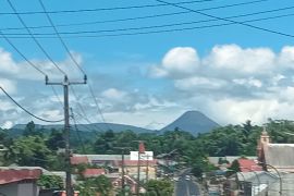 ESDM ajak masyarakat waspadai ancaman lahar Gunung Soputan