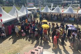 Bulog-Dinas Pangan bantu warga Manado dapatkan beras murah