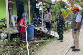 BPBD Kotim distribusikan 12.000 liter air bersih ke Bagendang Permai