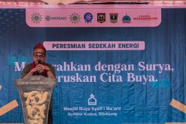 Peresmian pemasangan panel surya Masjid Buya Syafii Maarif Page 1 Small