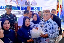 Pemkab Gorontalo gelar pasar murah bersubsidi di Batudaa Pantai