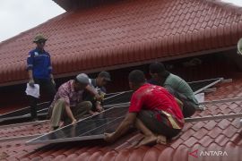 Program Sedekah Energi Mosaic Indonesia