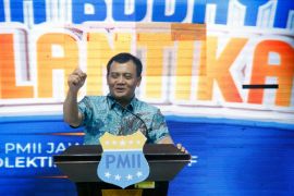 Gubernur Jateng  minta organisasi mahasiswa ikut dampingi desa miskin