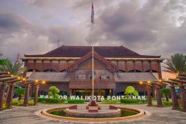Pemkot Pontianak imbau pasang bendera merah putih sebulan penuh rayakan HUT RI