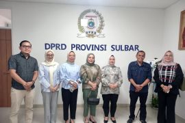 DPRD Sulbar terima kunjungan DPRD Sulteng konsultasi perda