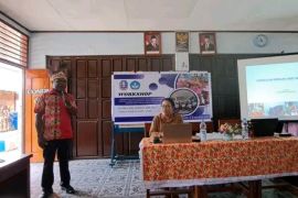 Sekolah Adat Papua mendorong pelestarian bahasa ibu di Kabupaten Jayapura