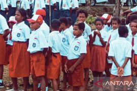 Dinkes Biak targetkan semua siswa dapat layanan kesehatan gratis