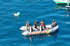 Tim SAR lakukan penyelaman di lokasi bocah tenggelam di Pantai Amurang