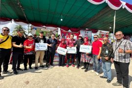 BPJS Ketenagakerjaan serahkan klaim santunan Rp428 juta ke ahli waris peserta kegiatan Aik Bakung di Basel