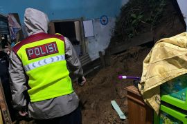 Malang! anak berusia 10 tahun tewas tertimbun longsor Garut