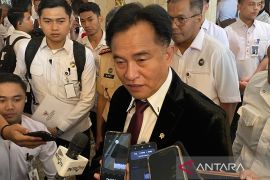 Diberi amnesti, Yusril sebut kasus Yulianus Paonganan terkait politik