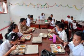 Baru satu SPPG tangani program MBG di Mimika