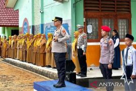 Polres Bangka Selatan gencarkan program "police goes to school"