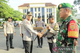Irjen Pol Krisno H Siregar pimpin apel personil Polda Jambi