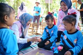 PLN Jatim dukung pembentukan karakter anak lewat Kampung Lali Gadget