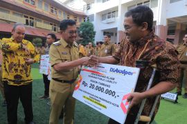 Pemkot Tangerang salurkan klaim asuransi akibat pohon tumbang Rp237 juta