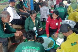 Kaltim latih petani  jadi mandiri pestisida guna tingkatkan produksi