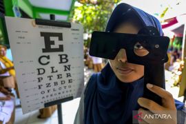 Minister Hafid highlights gadget-linked vision issues in students