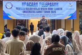 Bupati Garut sebut mahasiswa KKN harus bisa menginspirasi masyarakat