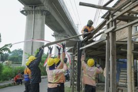 KCIC tertibkan 26 bangunan liar karena berpotensi ganggu operasional