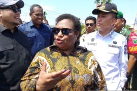 Ribka Haluk kawal pembangunan 2.200 rumah di Papua Pegunungan