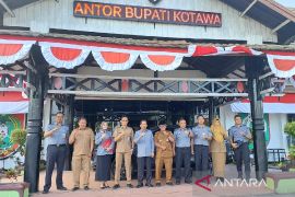 Kemenkum Kalteng minta setiap desa di Kotim bentuk Posbankum