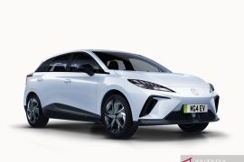 MG4 dibanderol mulai Rp165 juta dengan opsi baterai semi-solid state