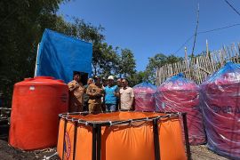 PLN berikan akses air bersih bagi warga Tongas Probolinggo